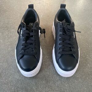 Puma Mayze classic platform sneaker